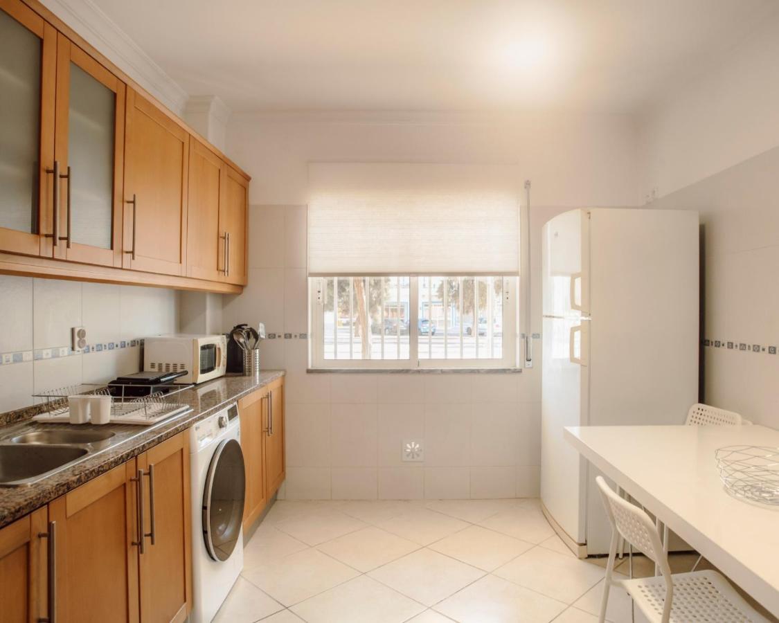 Harbour'S Way, Spacious And Cosy Apartment, With Ac Olhão Zewnętrze zdjęcie